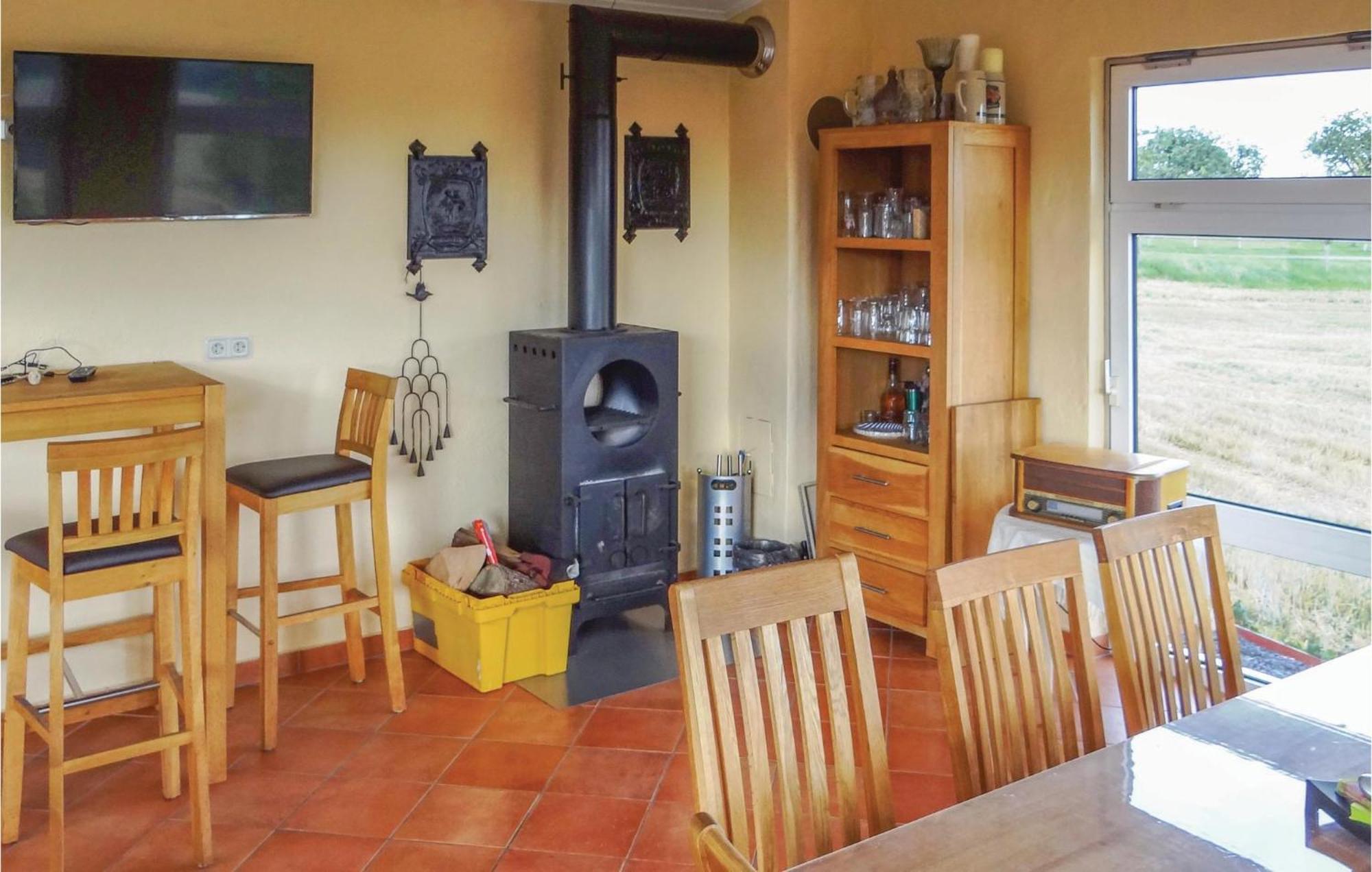 Amazing Apartment In Karlshausen With Kitchen 外观 照片